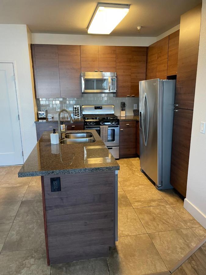 Villa Marina - Modern & Immaculate, Spacious, Gated Condo With Fireplace Pool, Gym, 2 Master Bedrooms Los Angeles Kültér fotó