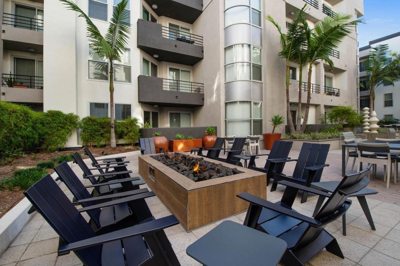 Villa Marina - Modern & Immaculate, Spacious, Gated Condo With Fireplace Pool, Gym, 2 Master Bedrooms Los Angeles Kültér fotó